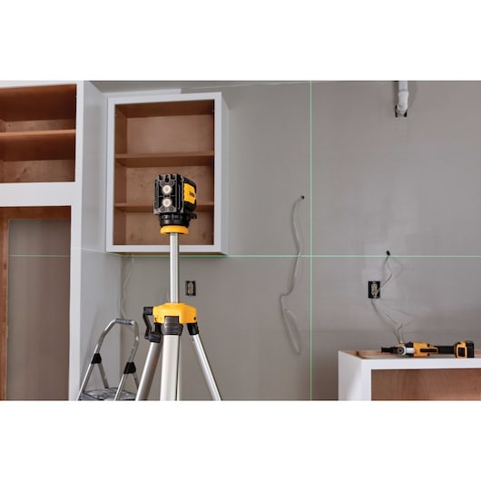 DEWALT Green Cross-Line Laser Level – DW08802CG